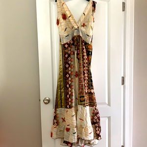 Maxi dress with adjustable straps